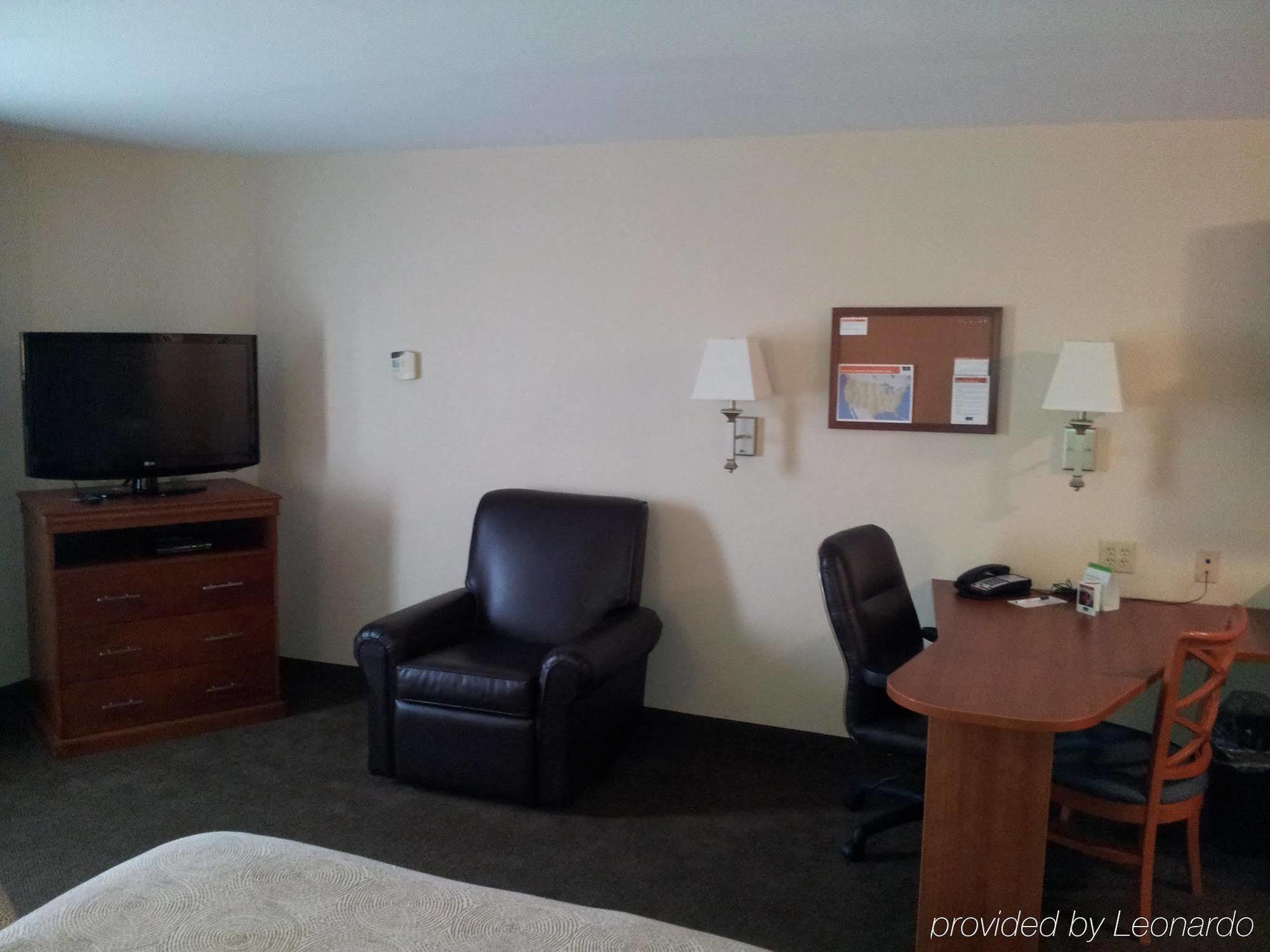 Candlewood Suites Fredericksburg By Ihg Bagian luar foto